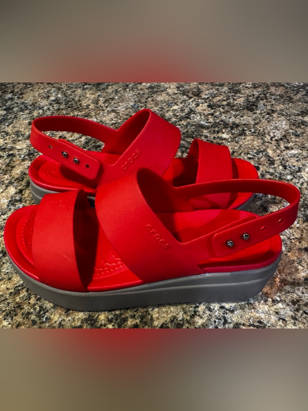 Crocs Brooklyn Red Low Wedge Sandals Women's Size 6 Platform Slingback Chunky